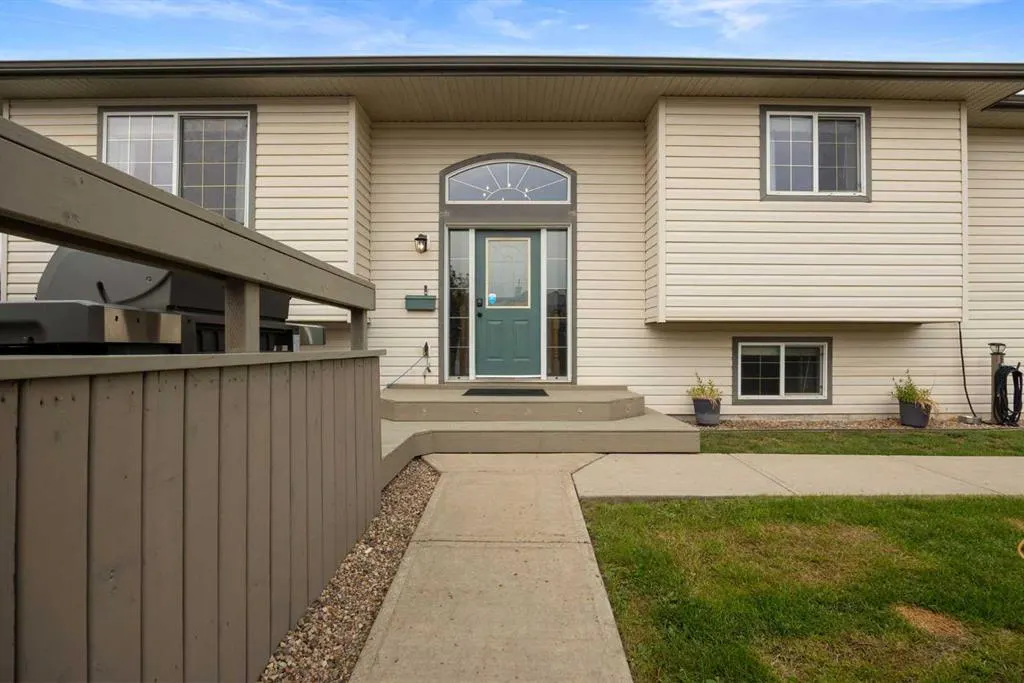 101 Mcdougall Crescent