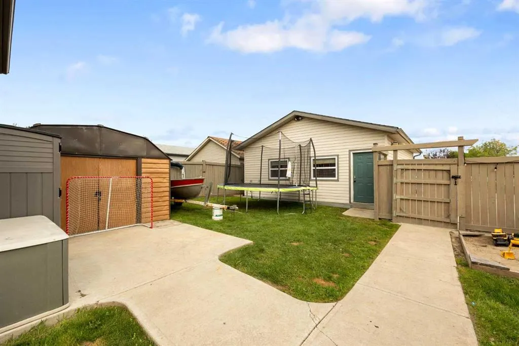 101 Mcdougall Crescent