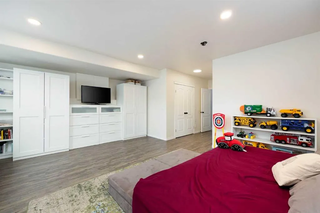101 Mcdougall Crescent