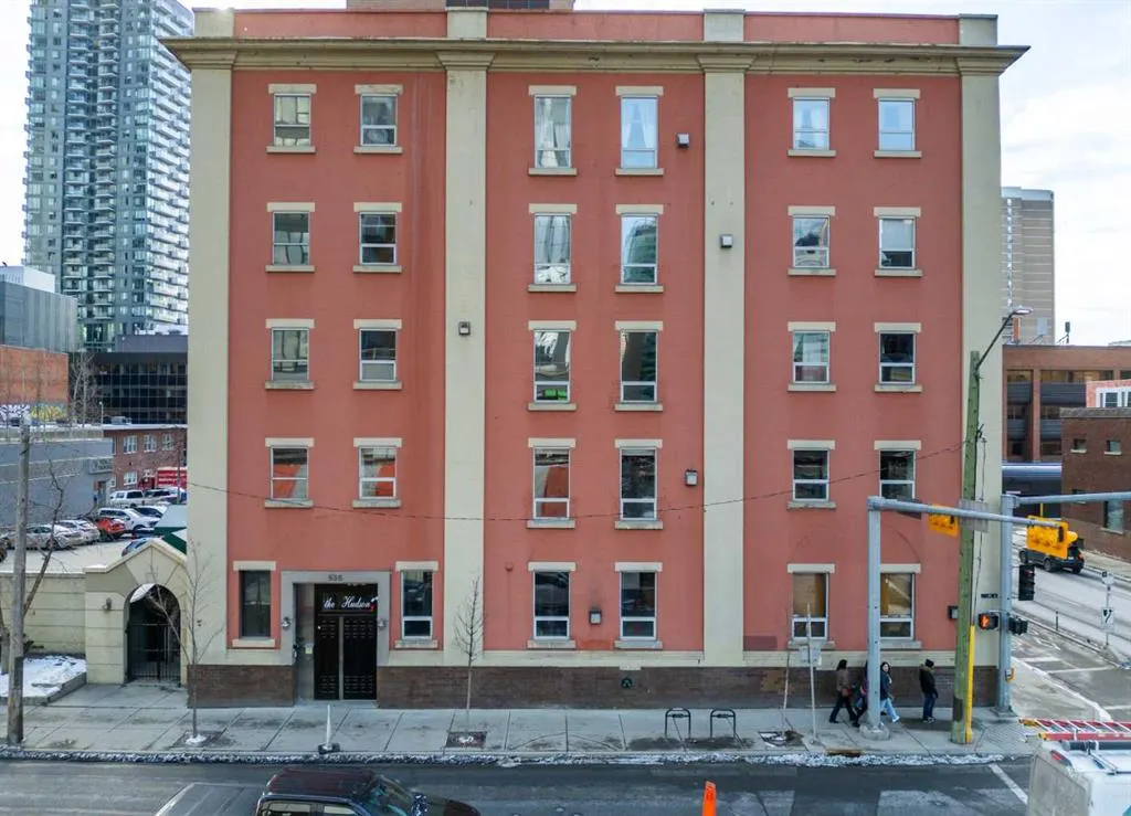 535 10 Avenue SW, #303