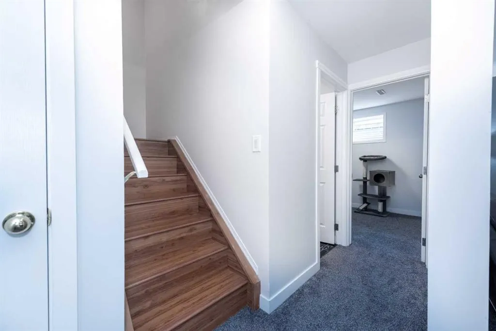 231 Harvest Gold Place NE