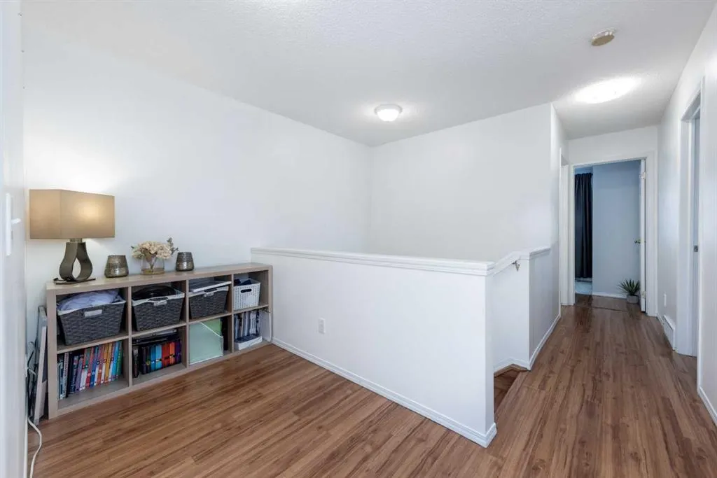 231 Harvest Gold Place NE