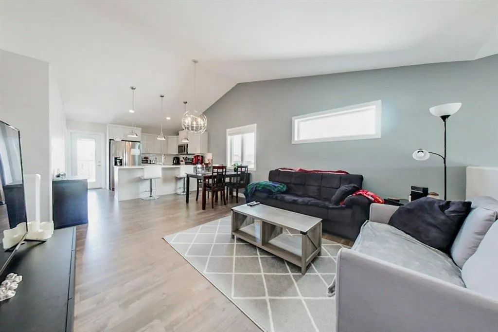 67 Kensington Road W