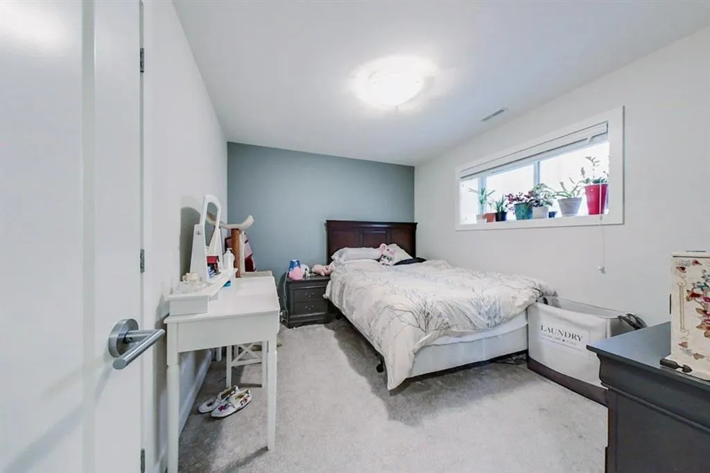 67 Kensington Road W