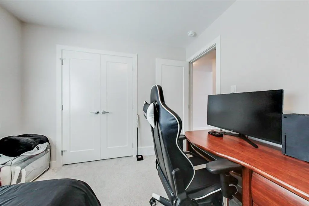 67 Kensington Road W