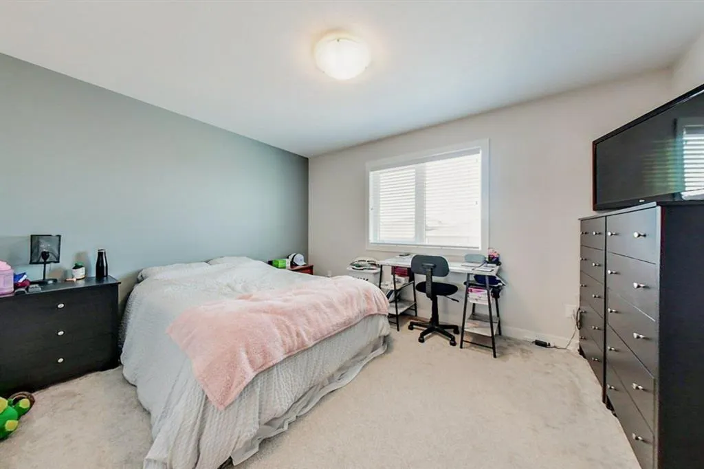67 Kensington Road W