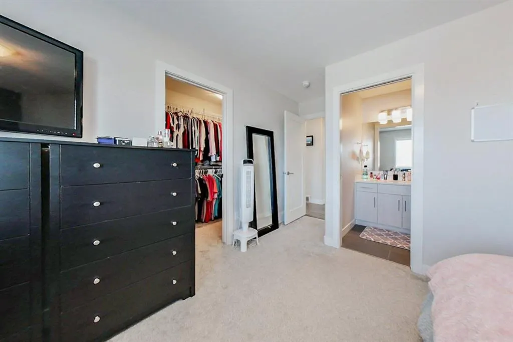 67 Kensington Road W