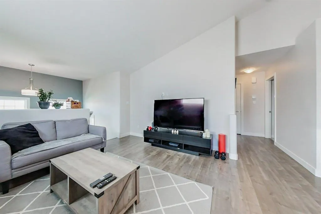 67 Kensington Road W