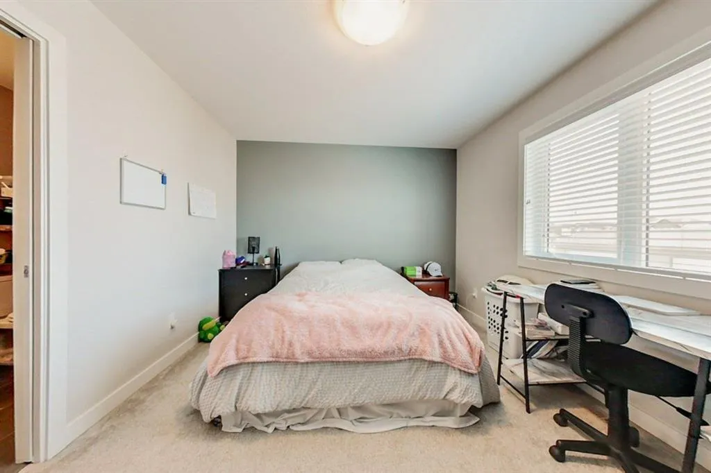 67 Kensington Road W