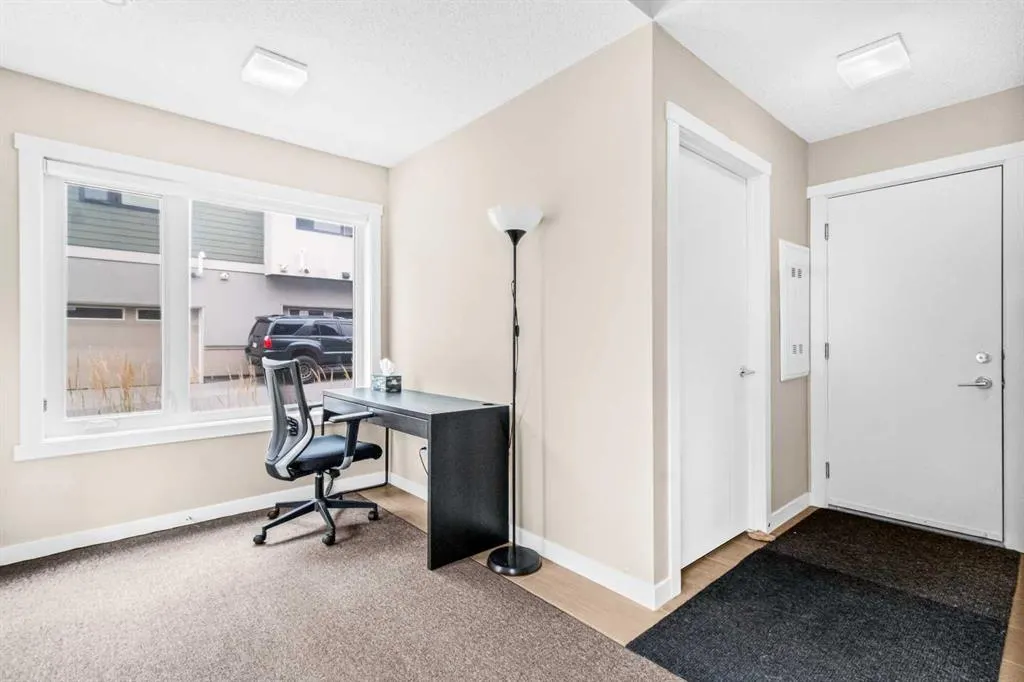 218 Sherwood Square NW, #601