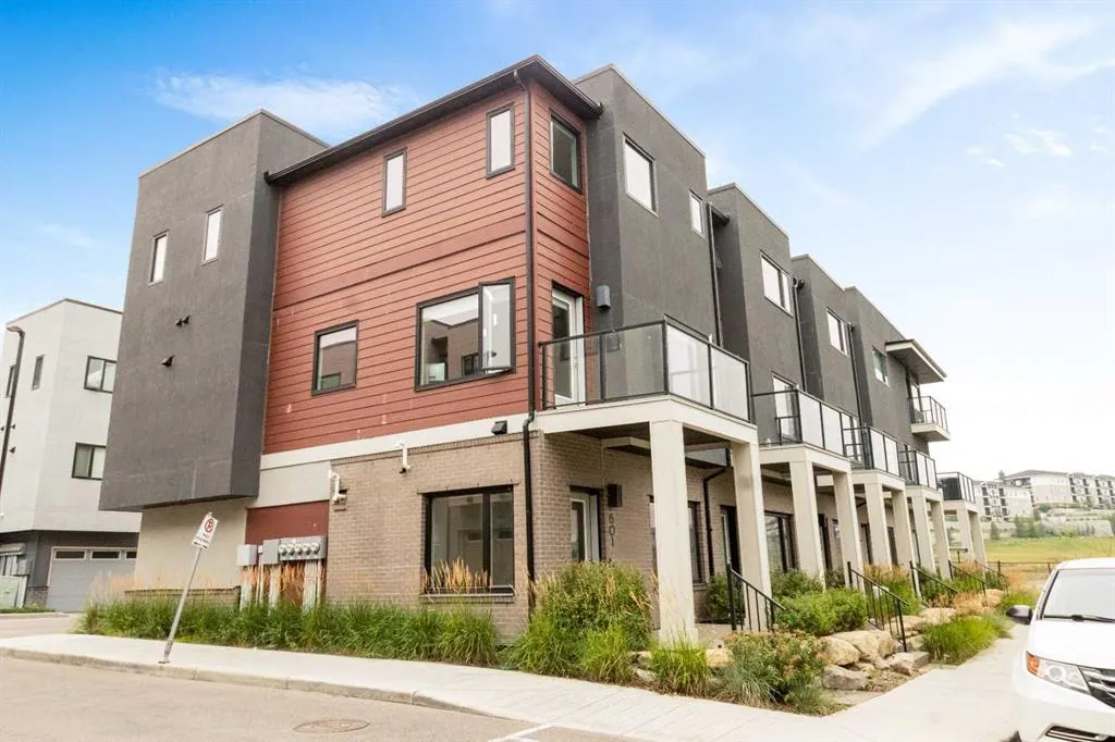 218 Sherwood Square NW, #601
