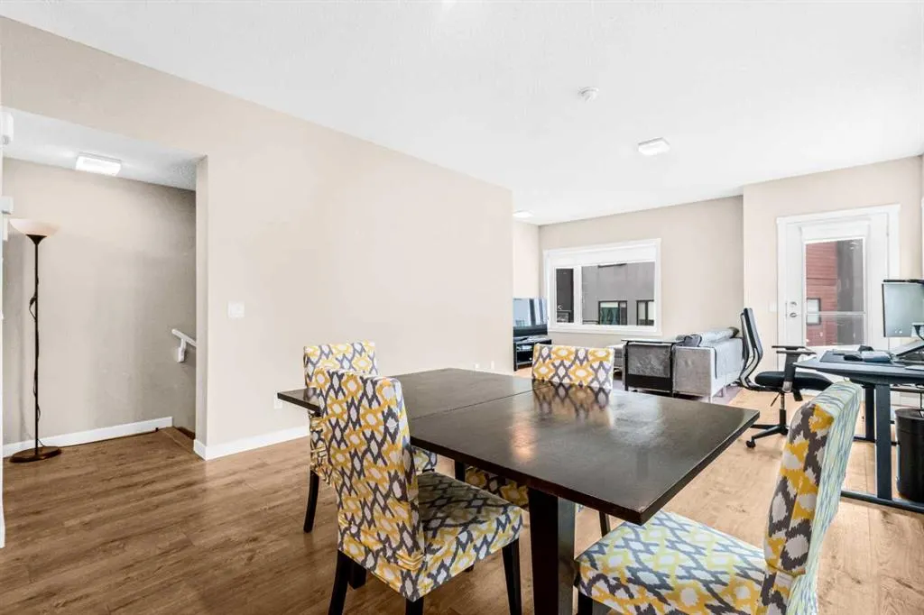 218 Sherwood Square NW, #601