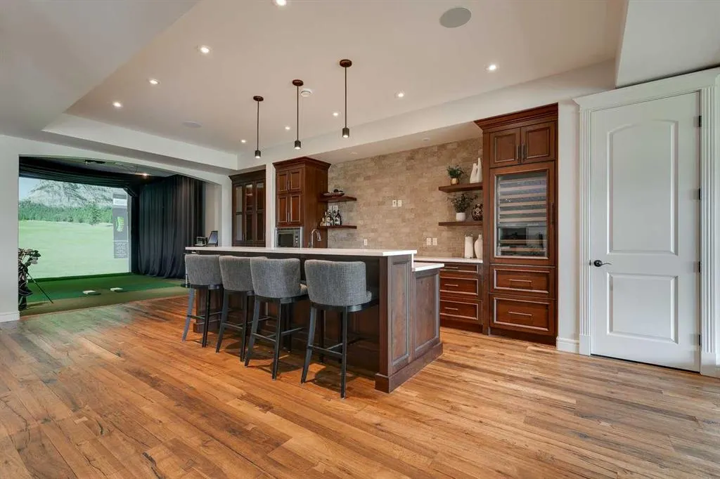 140 Cranbrook View SE