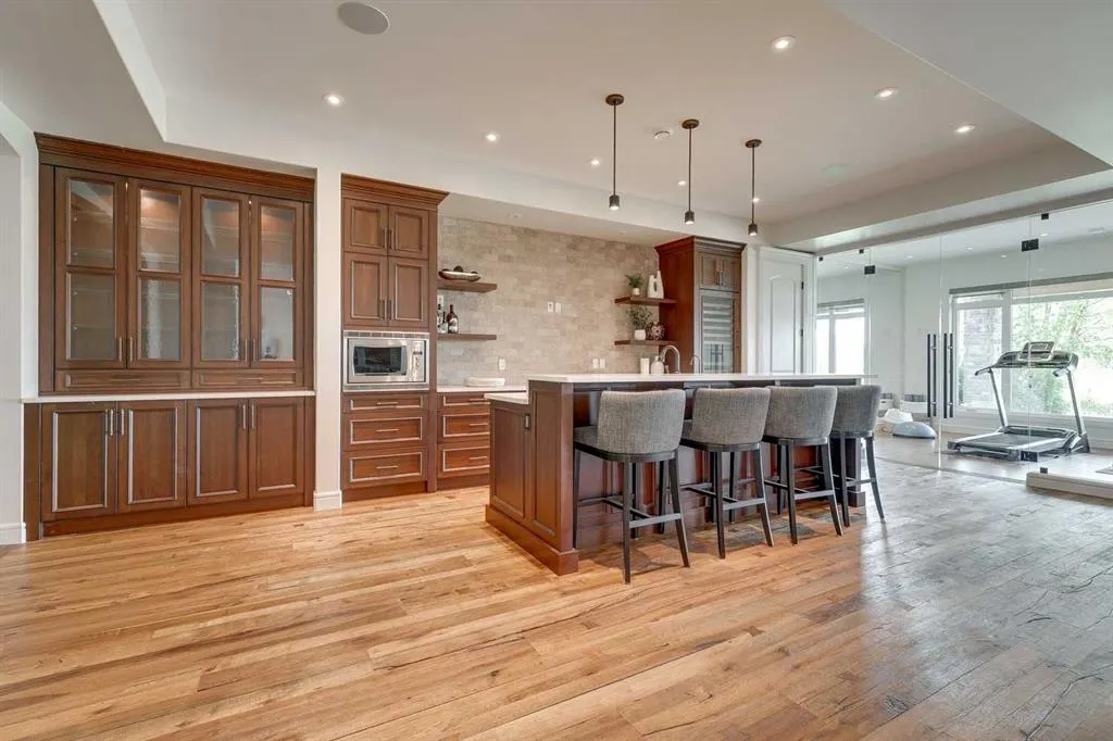140 Cranbrook View SE