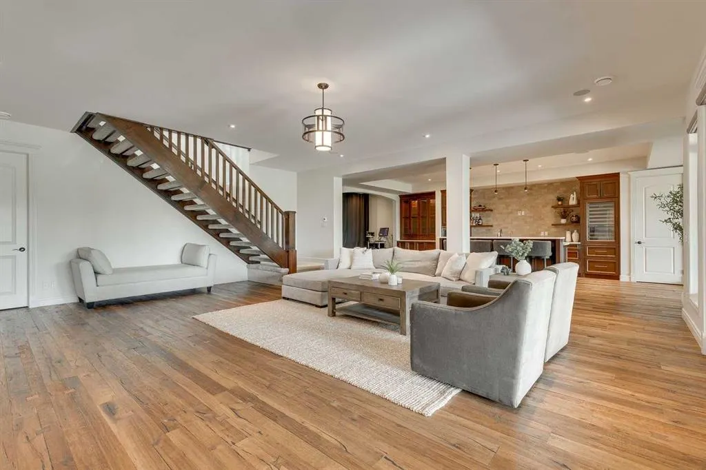 140 Cranbrook View SE