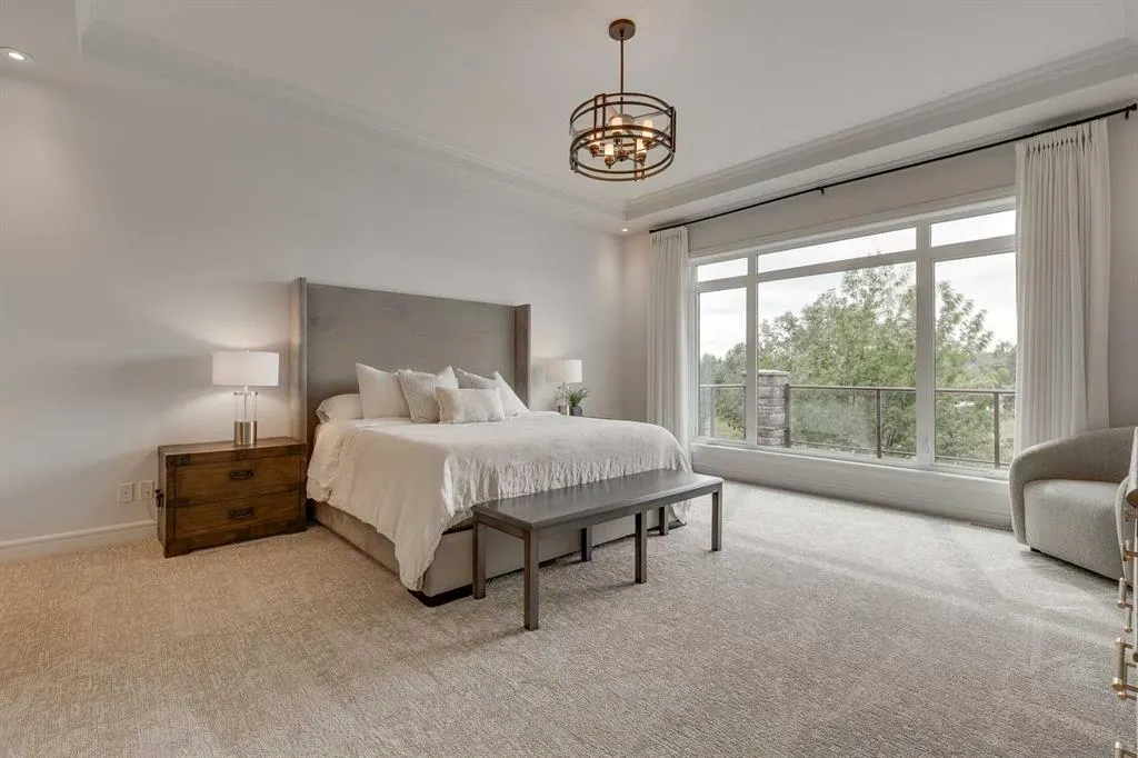 140 Cranbrook View SE