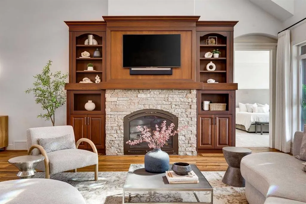 140 Cranbrook View SE