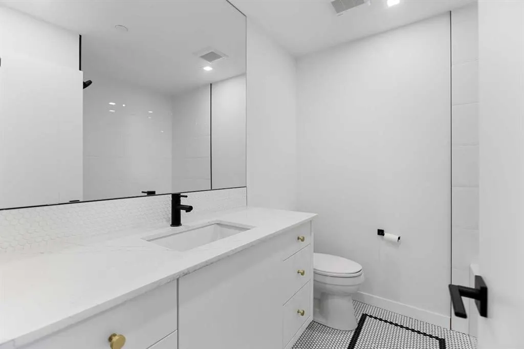 8445 Broadcast Avenue SW, #707