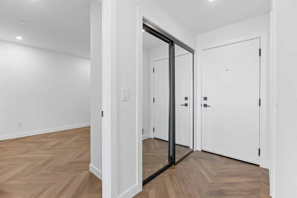 8445 Broadcast Avenue SW, #707
