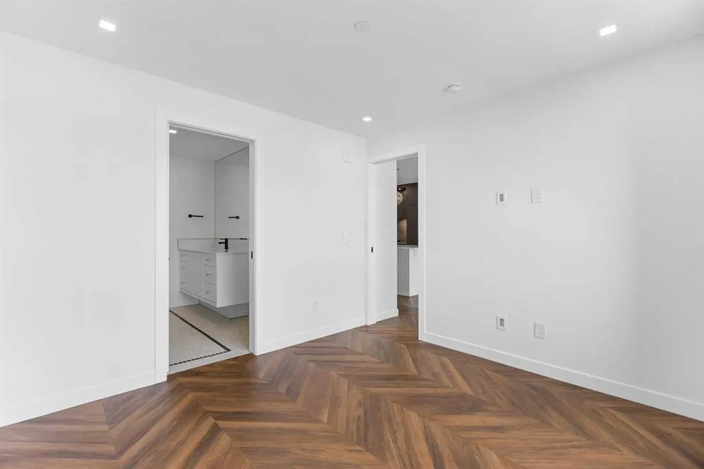 8445 Broadcast Avenue SW, #707