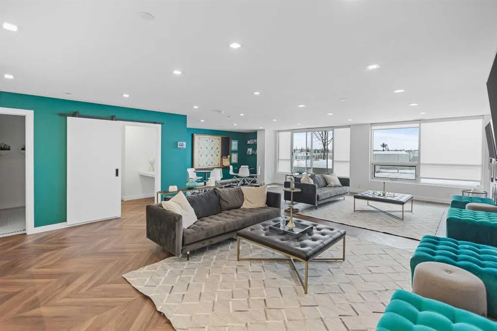 8445 Broadcast Avenue SW, #707