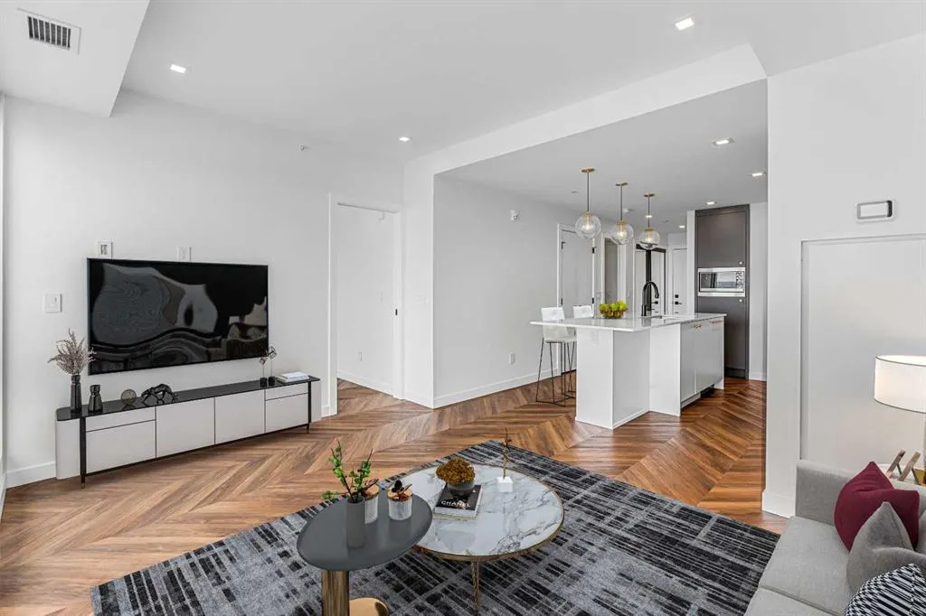 8445 Broadcast Avenue SW, #707