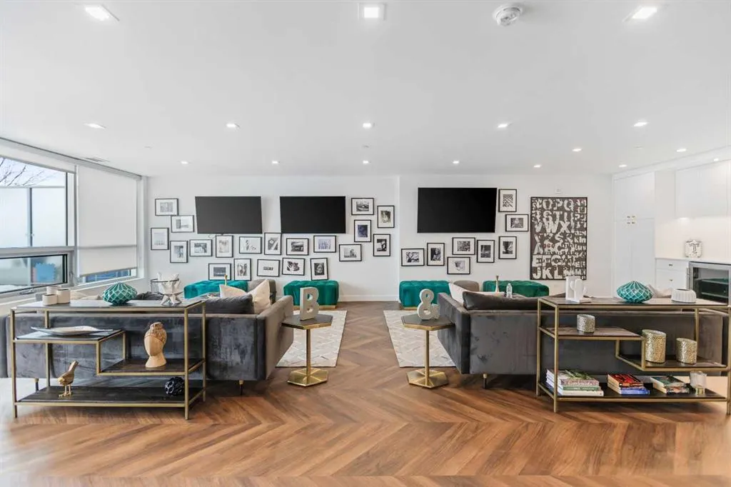 8445 Broadcast Avenue SW, #707