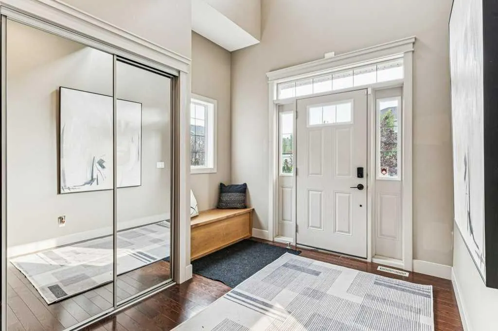 16 Royal Oak Cape NW