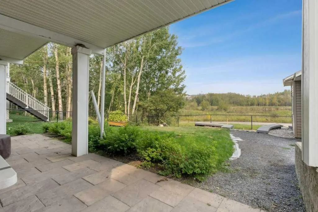 16 Royal Oak Cape NW