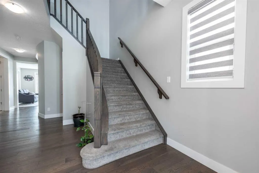 202 Cityscape Way NE