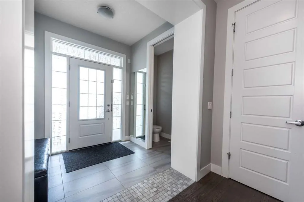 202 Cityscape Way NE