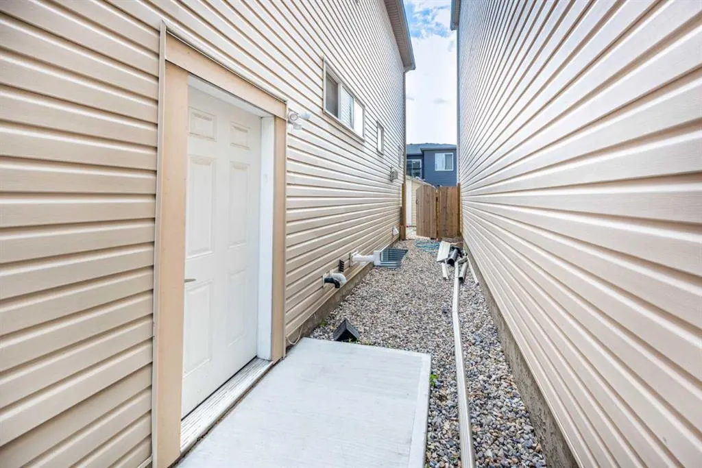 202 Cityscape Way NE