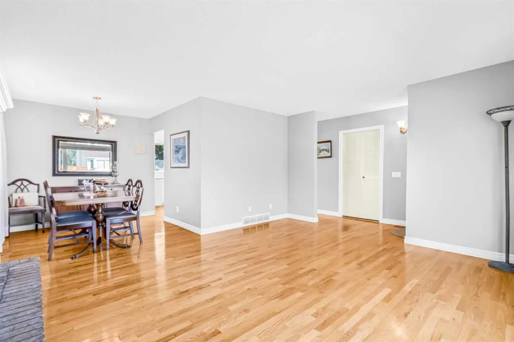 1908 65 Street NE