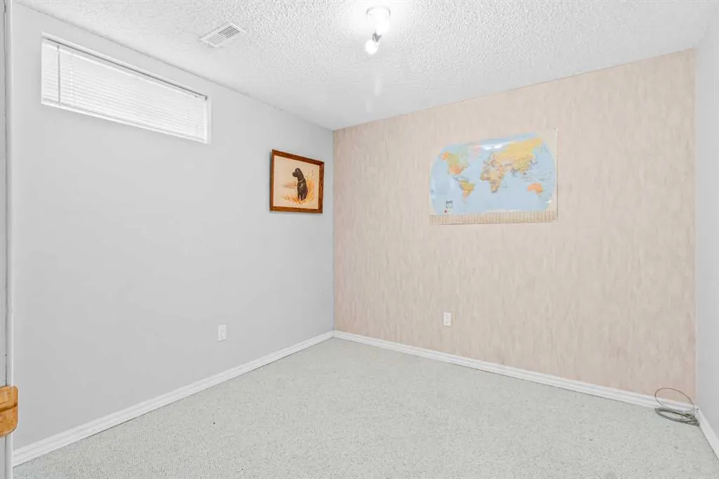 1908 65 Street NE