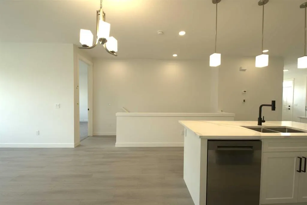 1117 Iron Ridge Avenue