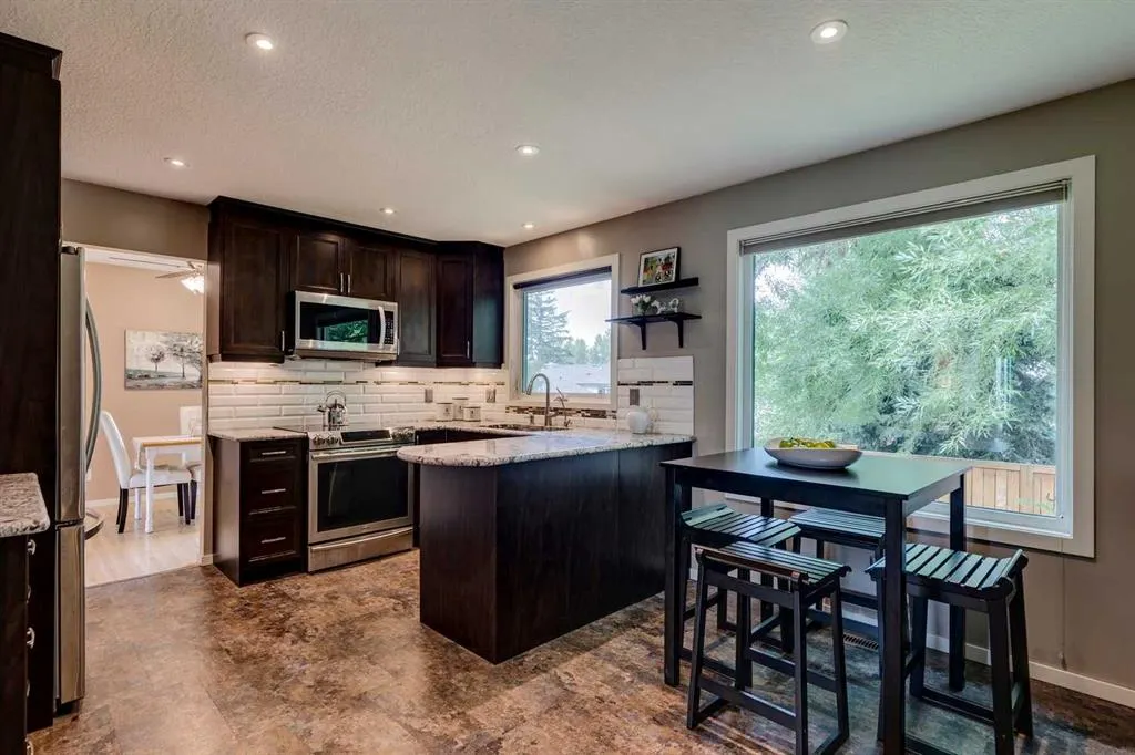 32 Brookpark Rise SW