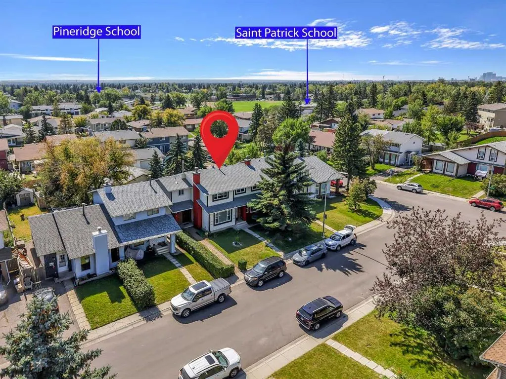 8 Pinelore Place NE