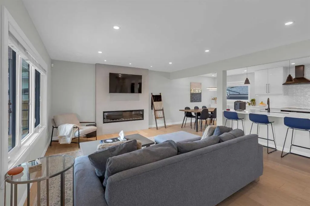 24 Canyon Drive NW
