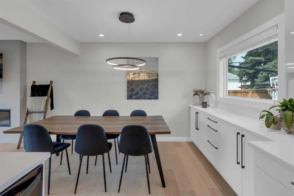 24 Canyon Drive NW