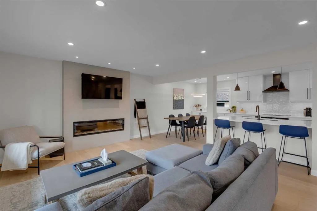 24 Canyon Drive NW