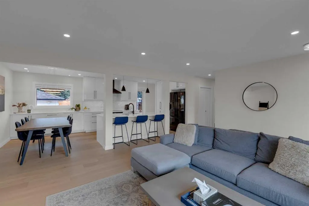 24 Canyon Drive NW