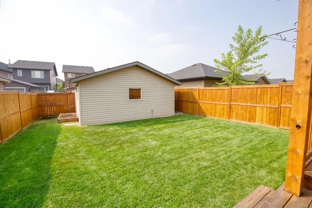 2461 Ravenswood View SE