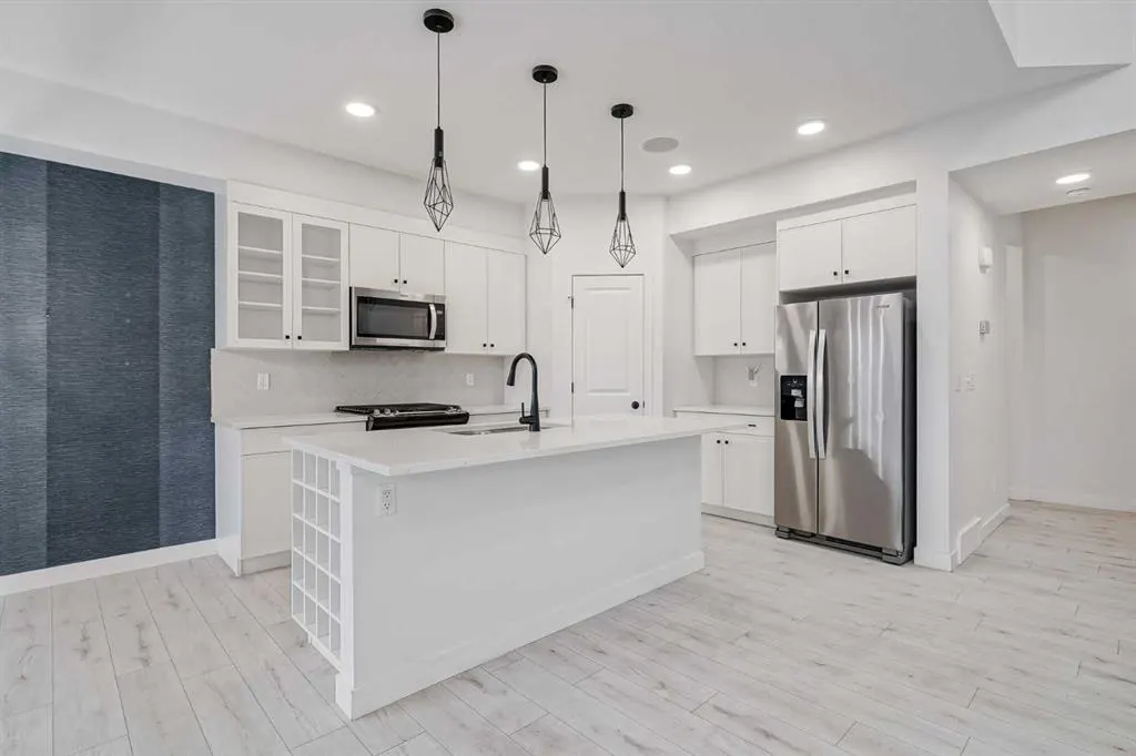 34 Belmont Crescent SW