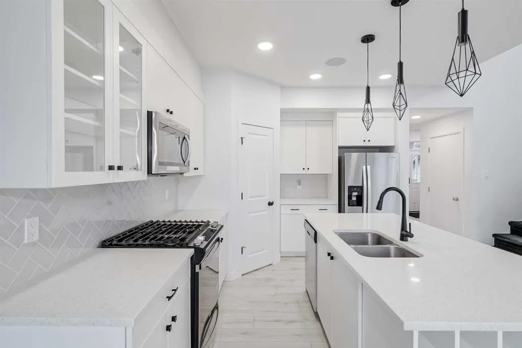 34 Belmont Crescent SW