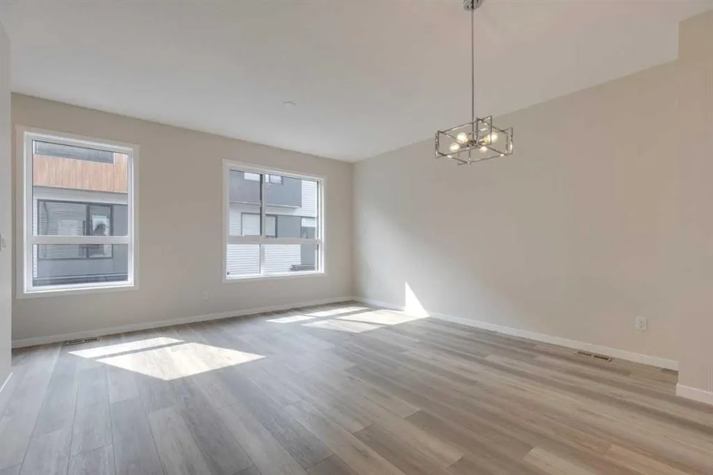 81 Midtown Boulevard SW, #611