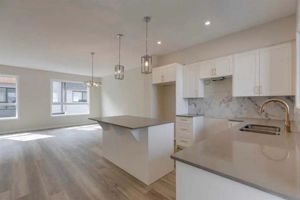 81 Midtown Boulevard SW, #611