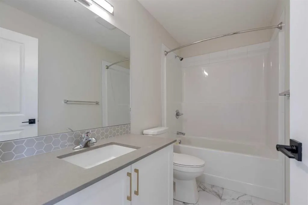 81 Midtown Boulevard SW, #611