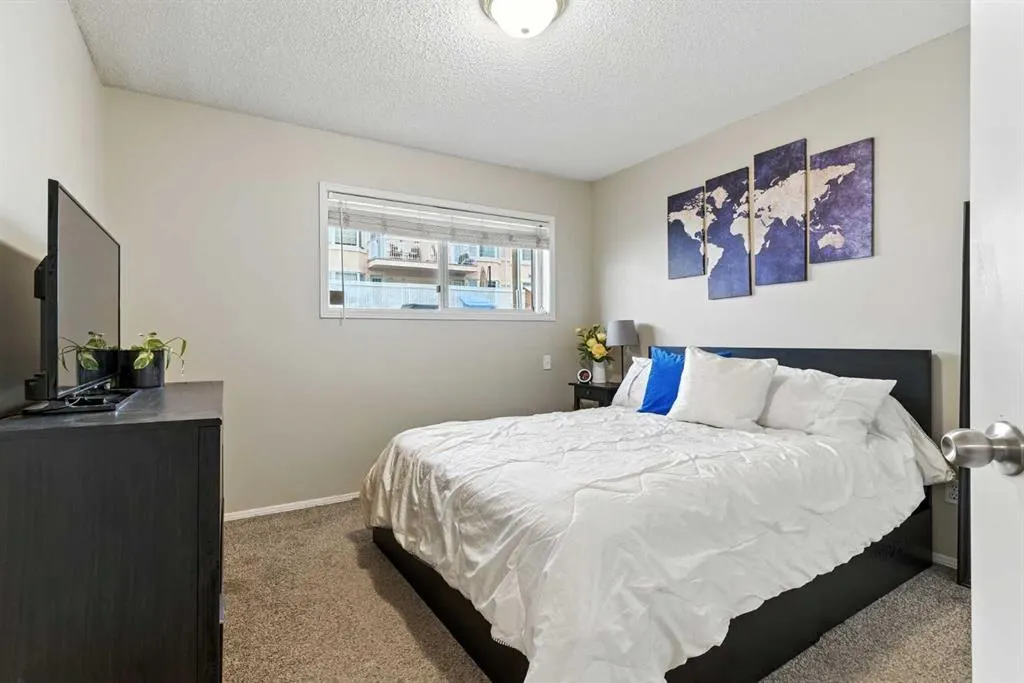 2207 28 Street SW, #2
