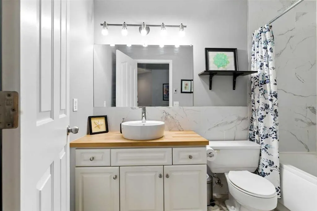 2207 28 Street SW, #2