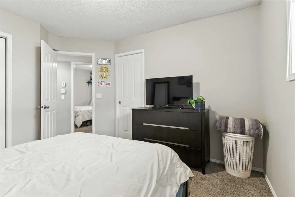 2207 28 Street SW, #2